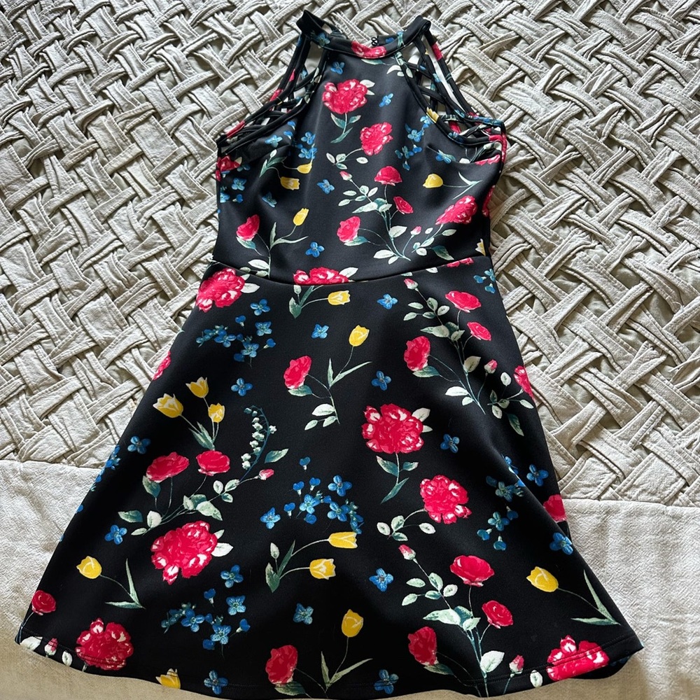 Women's NO BOUNDARIES Sleeveless mini Floral Dress Size S